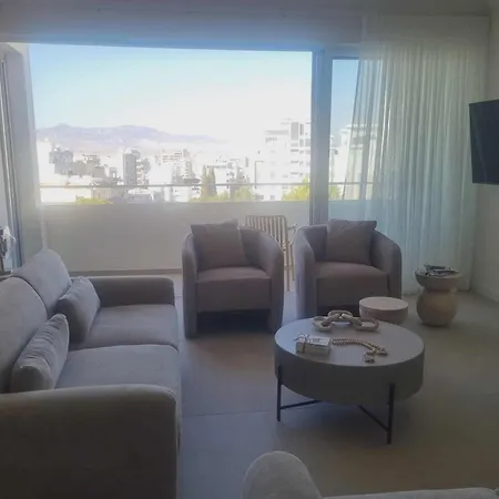 דירה Karyatis Building ניקוסיה